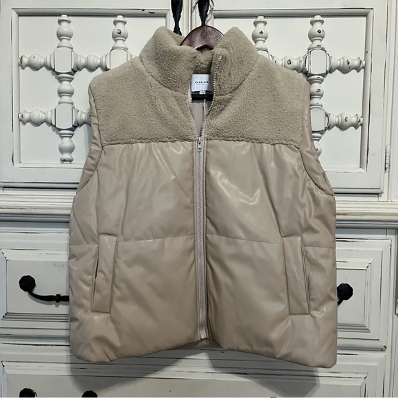Gilli Cream Fleece Vest - Picture 3 of 13